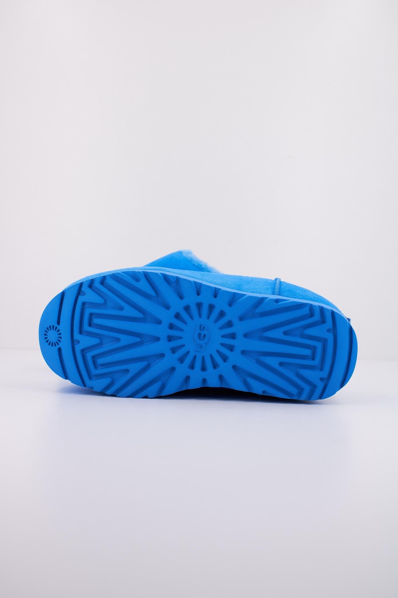 UGG W PUMPED SLIDE en color AZUL (5)