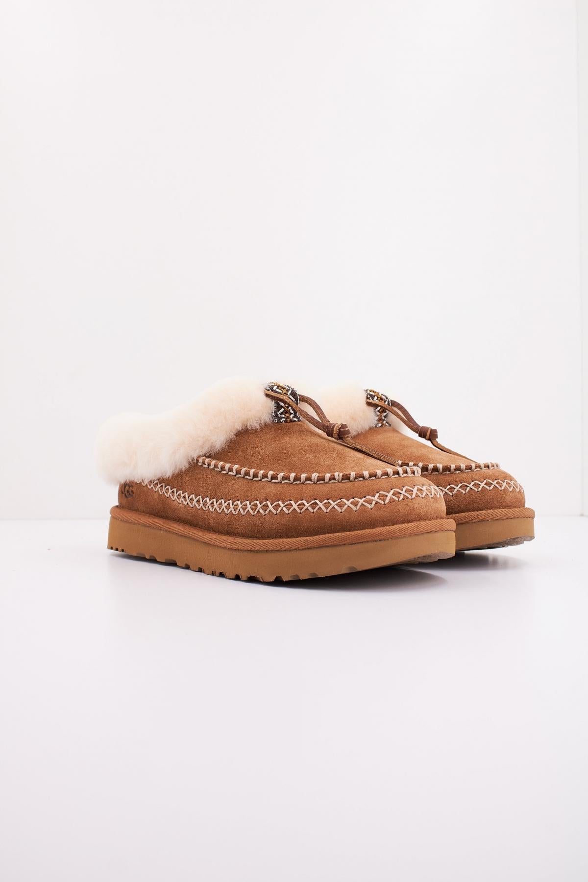 UGG W TASMAN ALPINE en color MARRON (2)