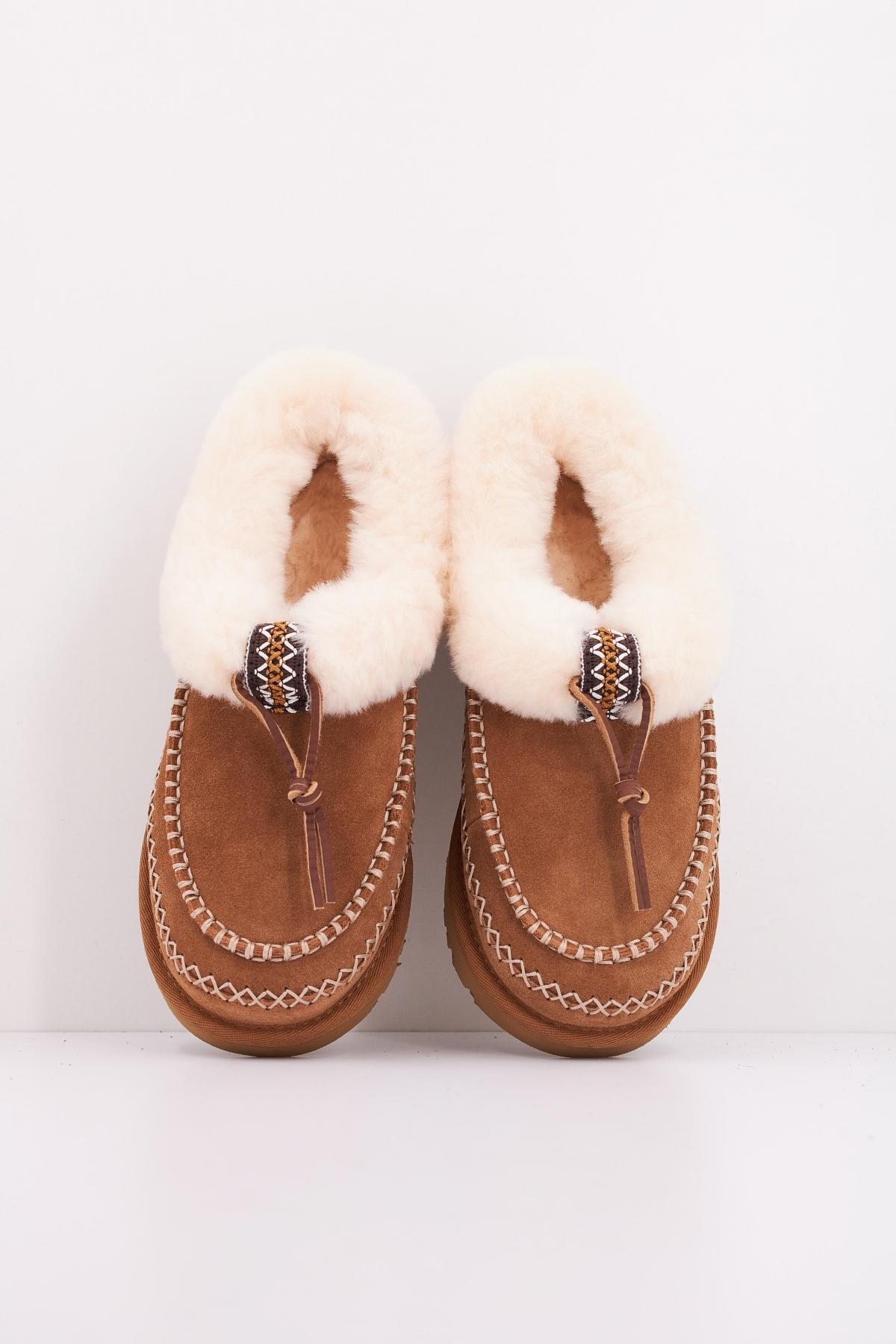 UGG W TASMAN ALPINE en color MARRON (3)