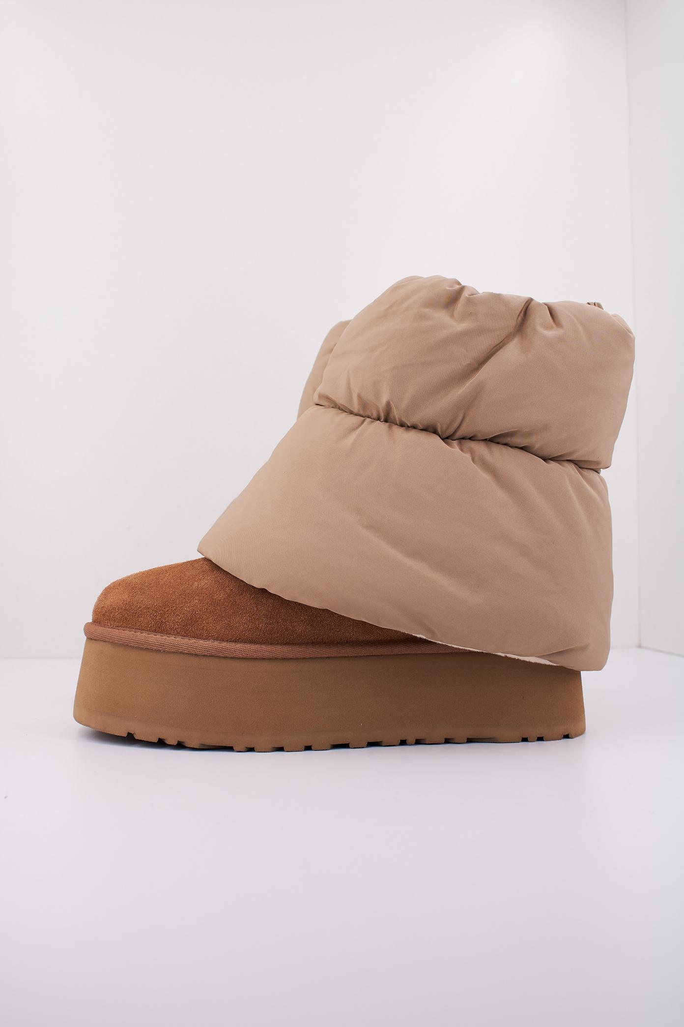 UGG W CLASSIC MINI DIPPER PUFF en color MARRON (1)