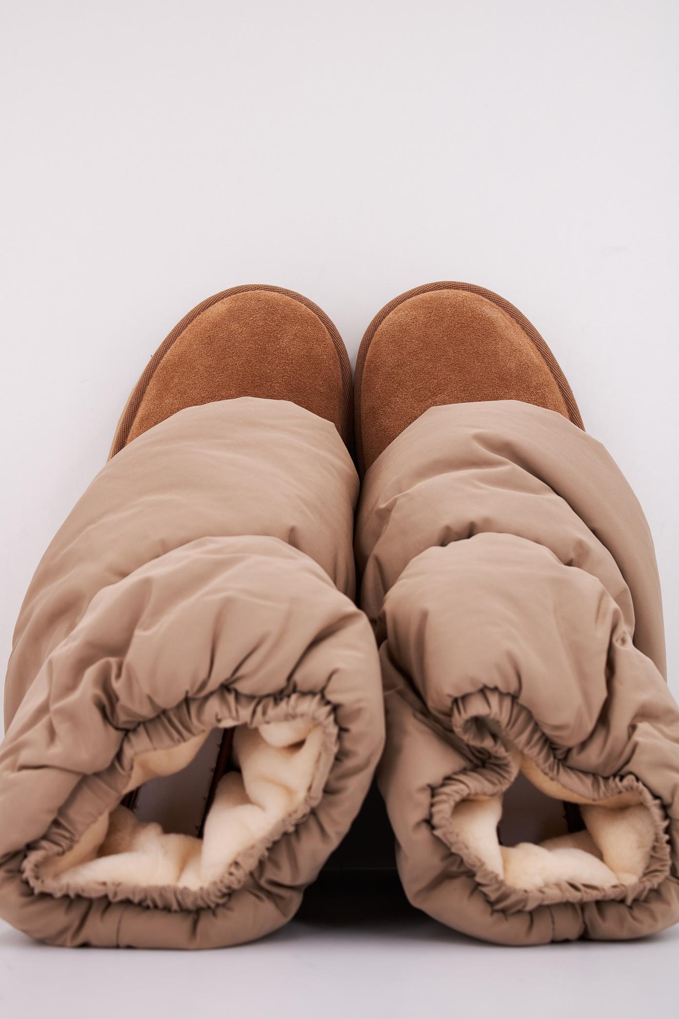 UGG W CLASSIC MINI DIPPER PUFF en color MARRON (3)