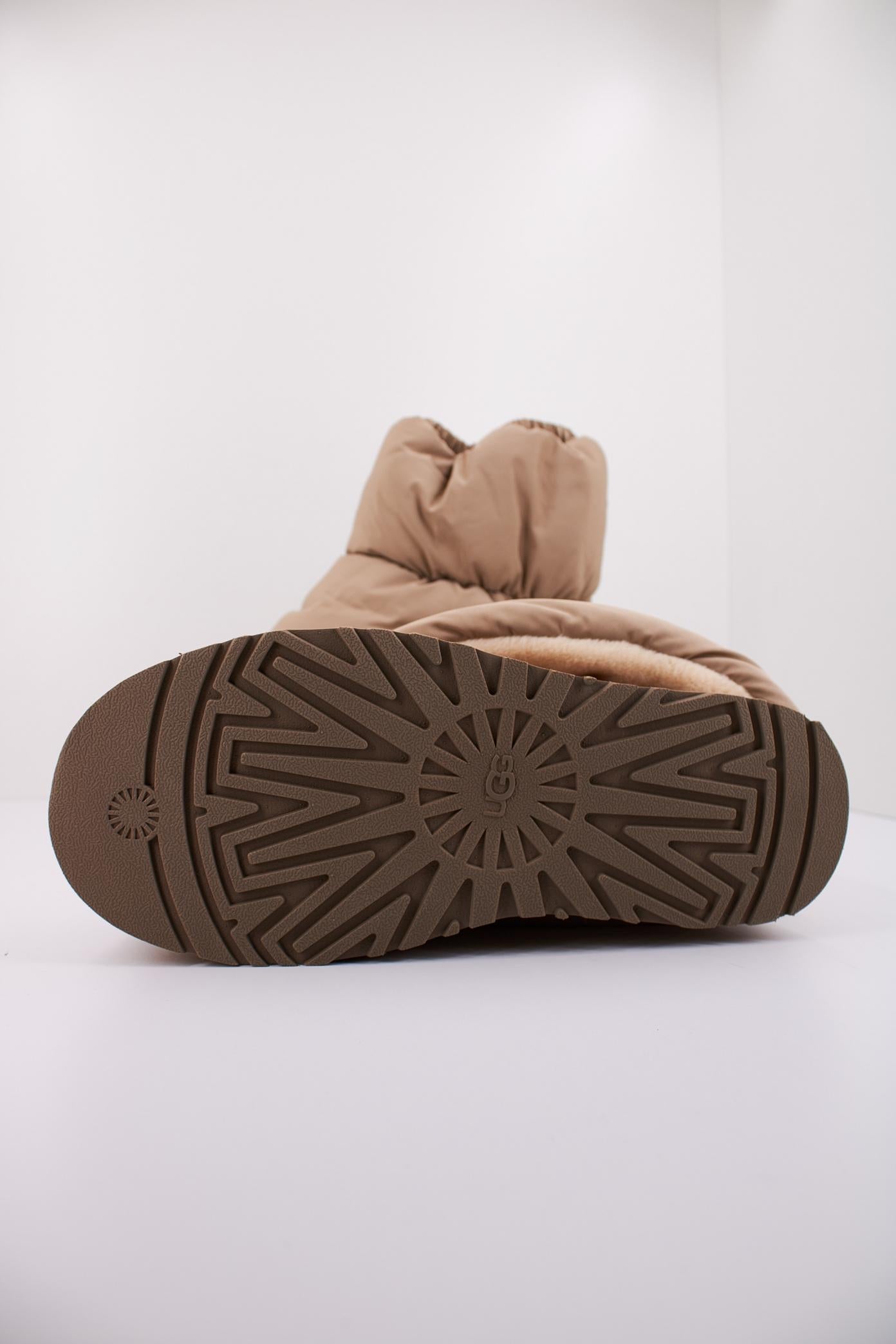 UGG W CLASSIC MINI DIPPER PUFF en color MARRON (5)