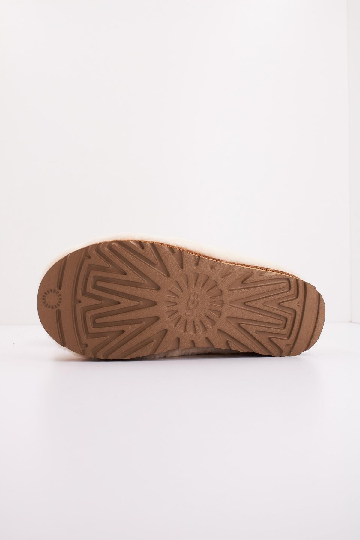UGG W TASMAN MAXI CURLY en color BEIS (5)
