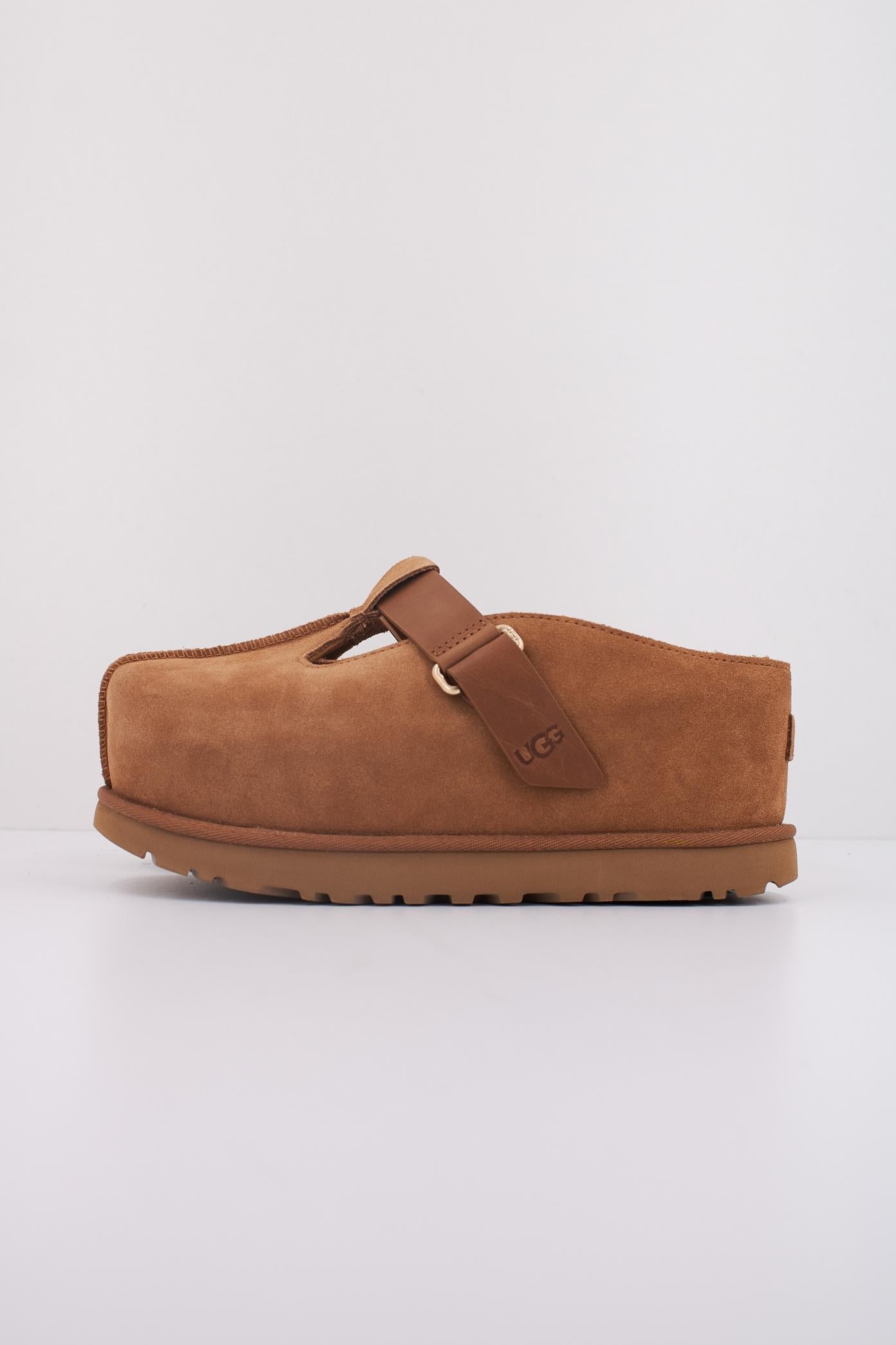 UGG W GOLDENSTAR HI CLOG en color MARRON (1)