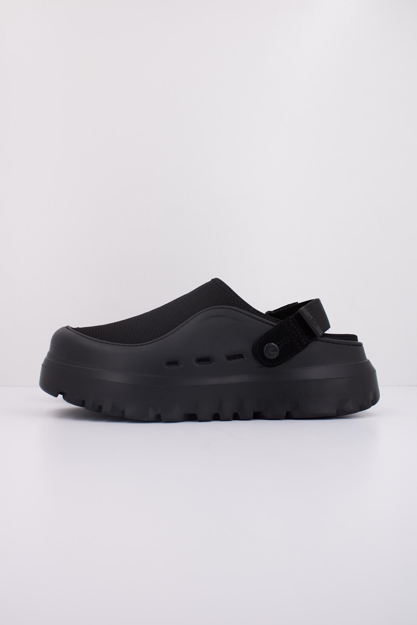 UGG M PEACKMOD en color NEGRO (1)