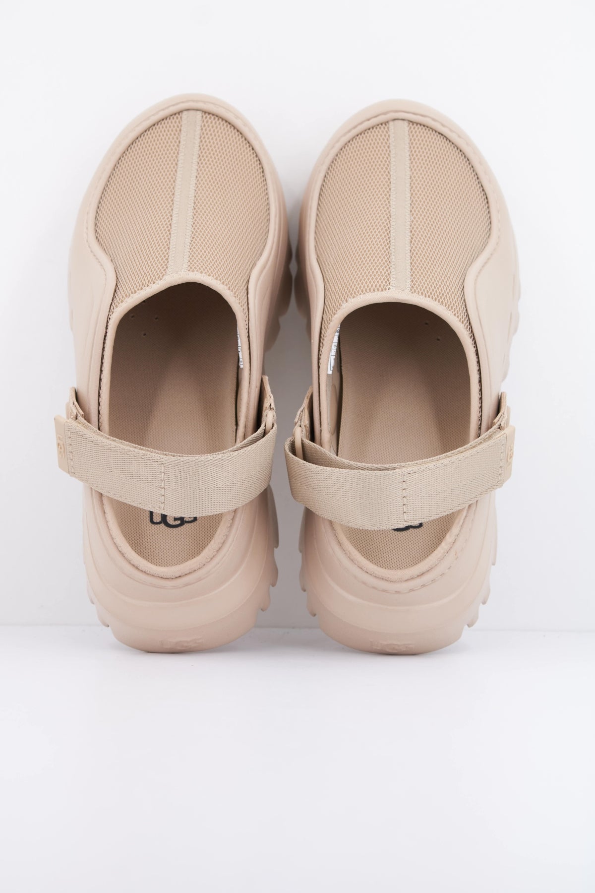 UGG M PEACKMOD en color MARRON CLARO (3)