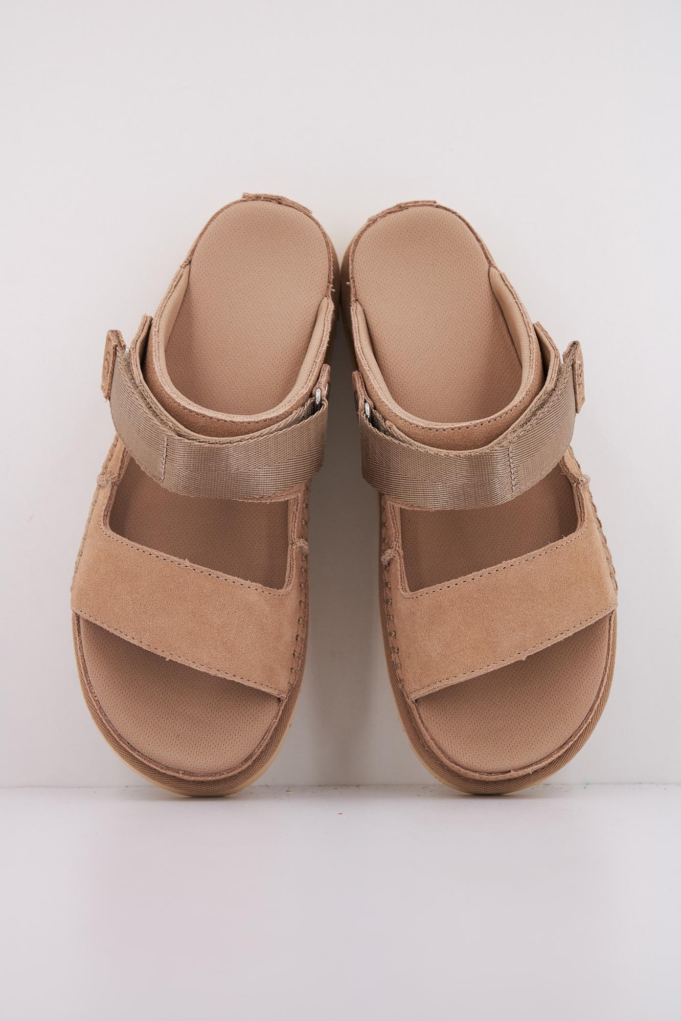 UGG W GOLDENSTAR GLIDE en color BEIS (3)