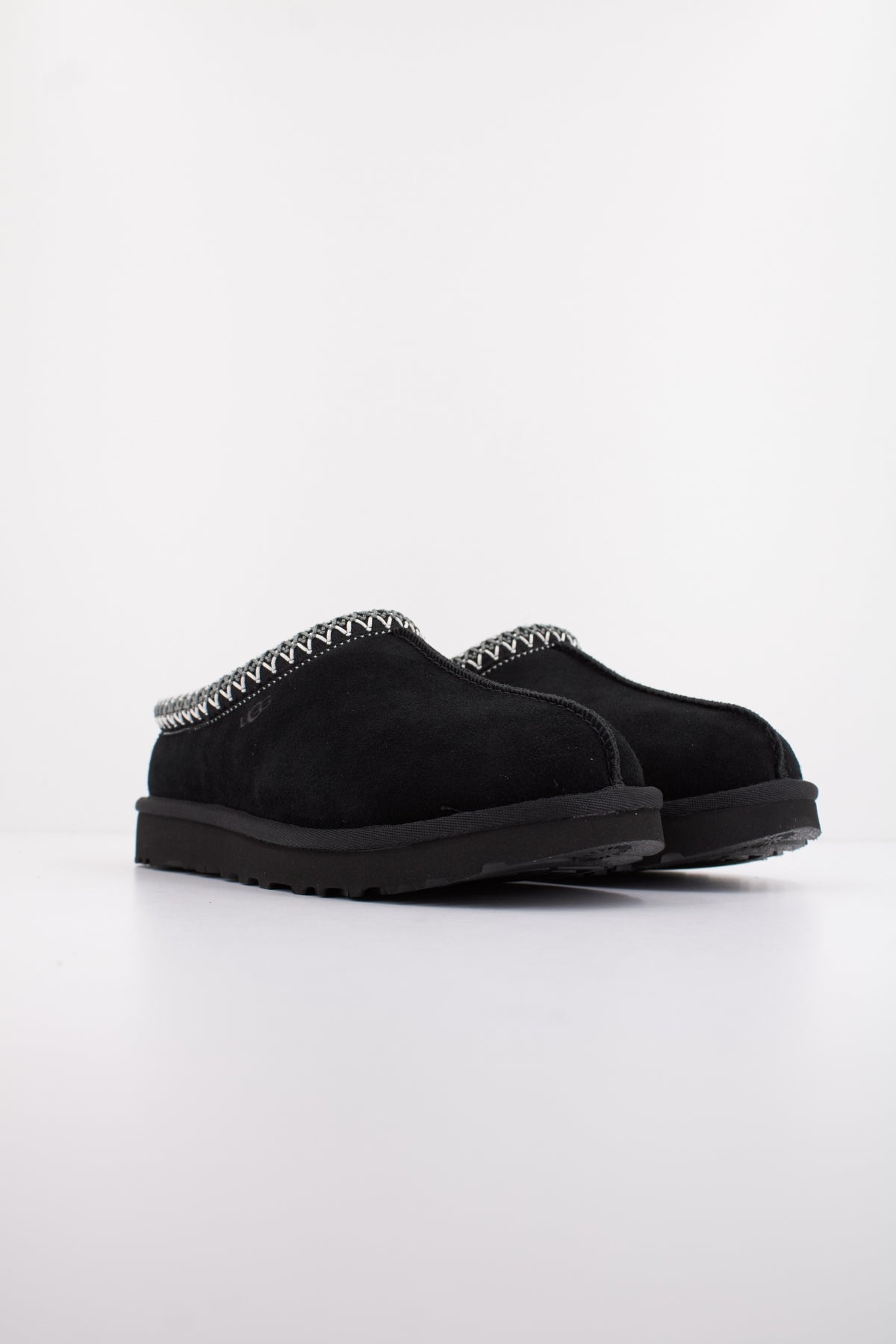 UGG U W TASMAN II en color NEGRO (3)