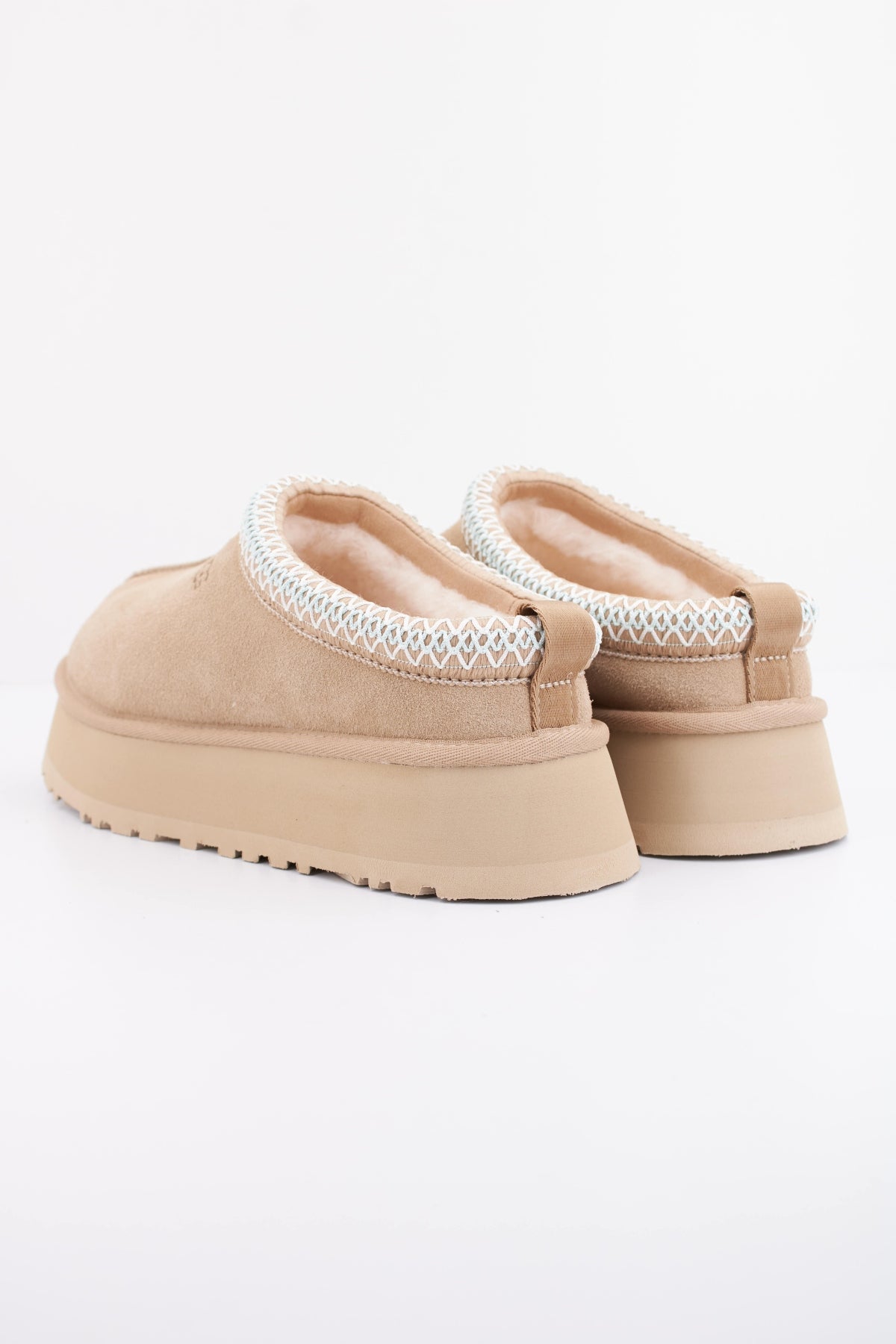 UGG TAZZ II en color BEIS (4)