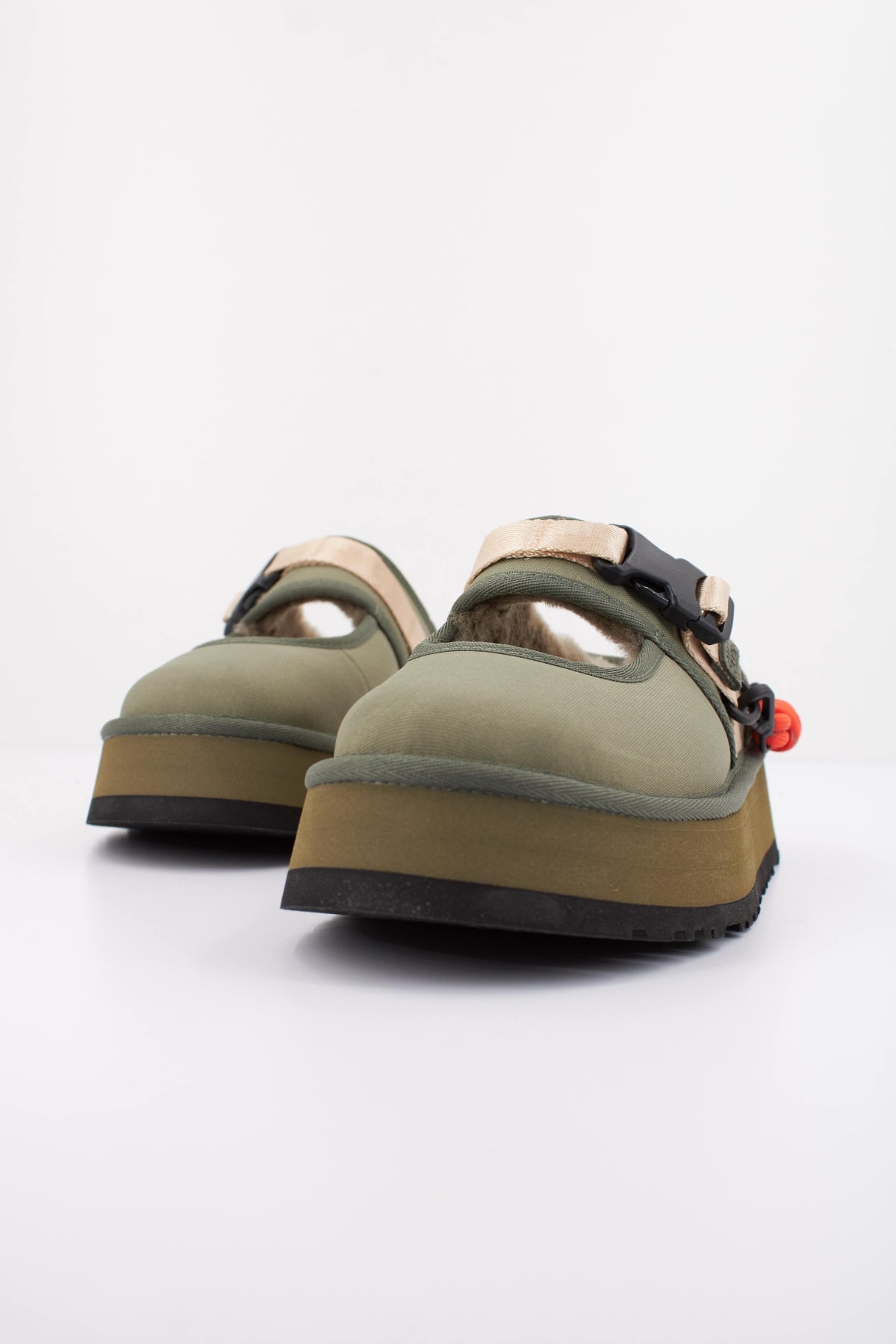 UGG U en color VERDE (2)