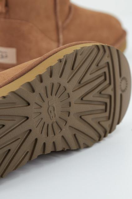 UGG UGG CLASSIC MINI en color MARRON (4)