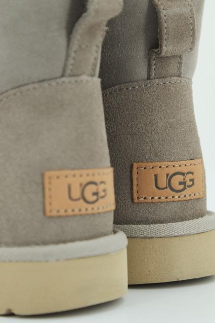 UGG W CLASSIC MINI II en color GRIS (4)