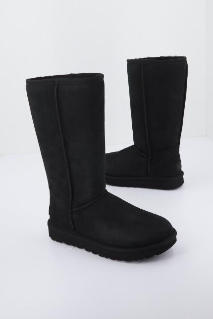 UGG W CLASSIC TALL II en color NEGRO (1)