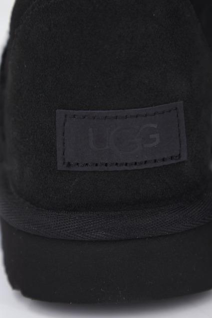 UGG W CLASSIC TALL II en color NEGRO (4)