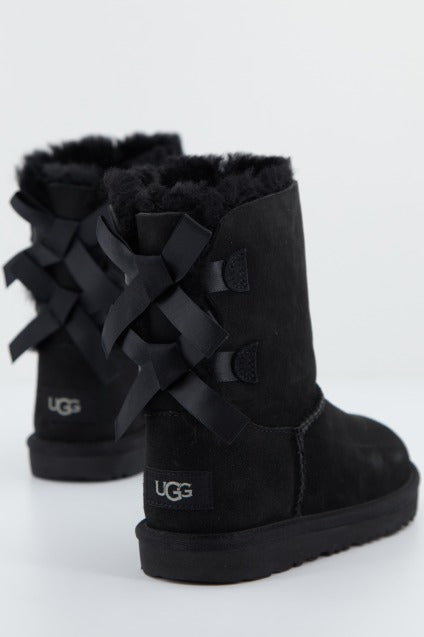 UGG BAILEY BOW II en color NEGRO (3)