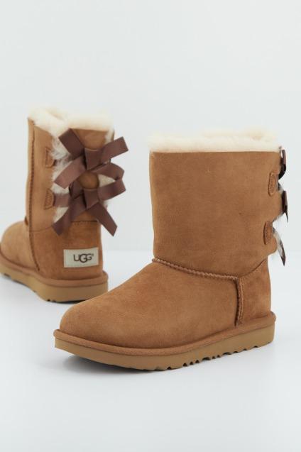 UGG BAILEY BOW II en color MARRON (1)