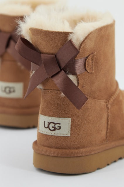 UGG MINI BAILEY BOW II en color MARRON (3)