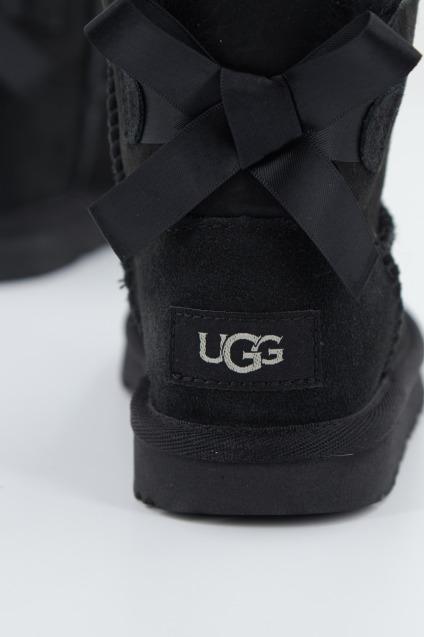 UGG MINI BAILEY BOW II en color NEGRO (4)