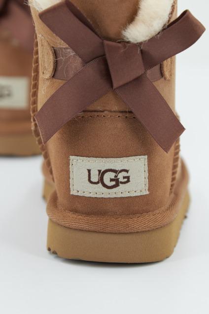 UGG MINI BAILEY BOW II en color MARRON (4)