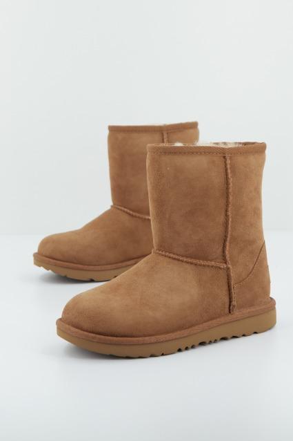 UGG CLASSIC II en color MARRON (1)