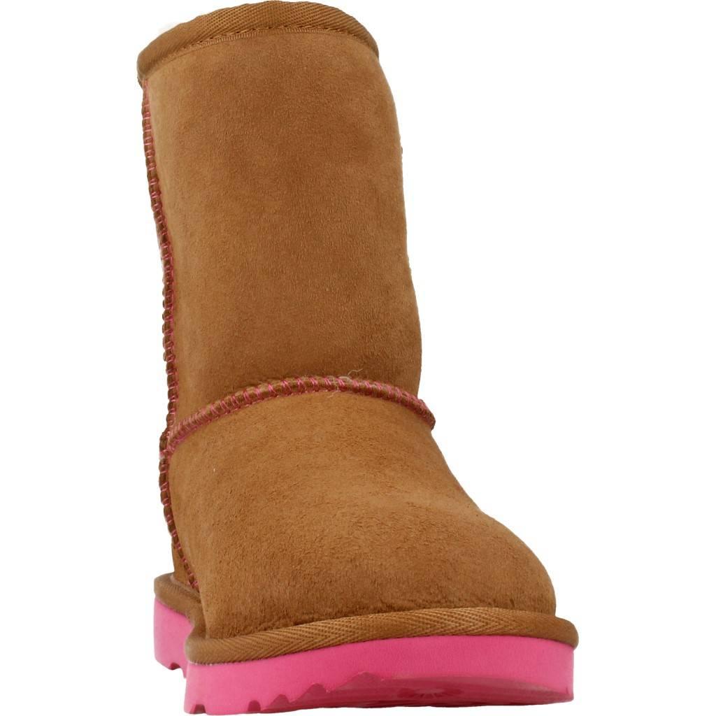 UGG CLASSIC II en color MARRON (6)