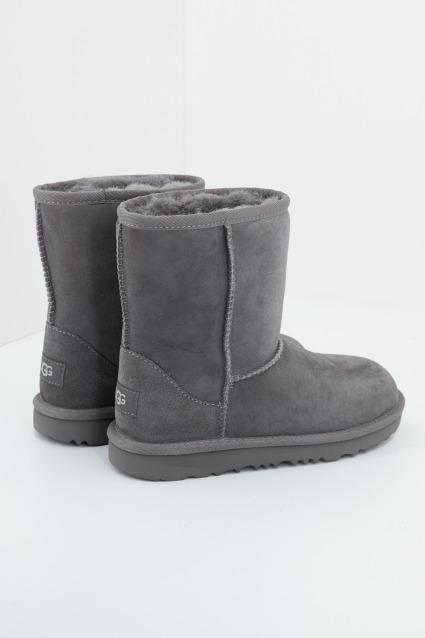 UGG CLASSIC II en color GRIS (3)