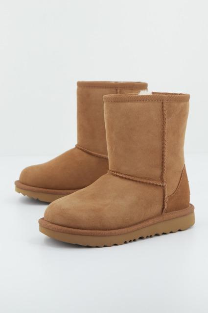 UGG CLASSIC II en color MARRON (1)