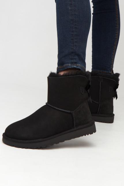 UGG UGG MINI BOW en color NEGRO (5)