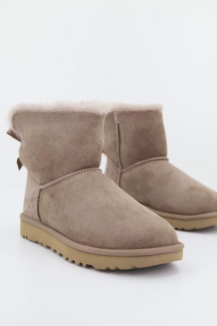 UGG MINI BAILEY BOW II en color MARRON (2)