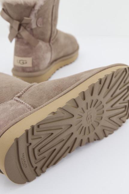 UGG MINI BAILEY BOW II en color MARRON (4)