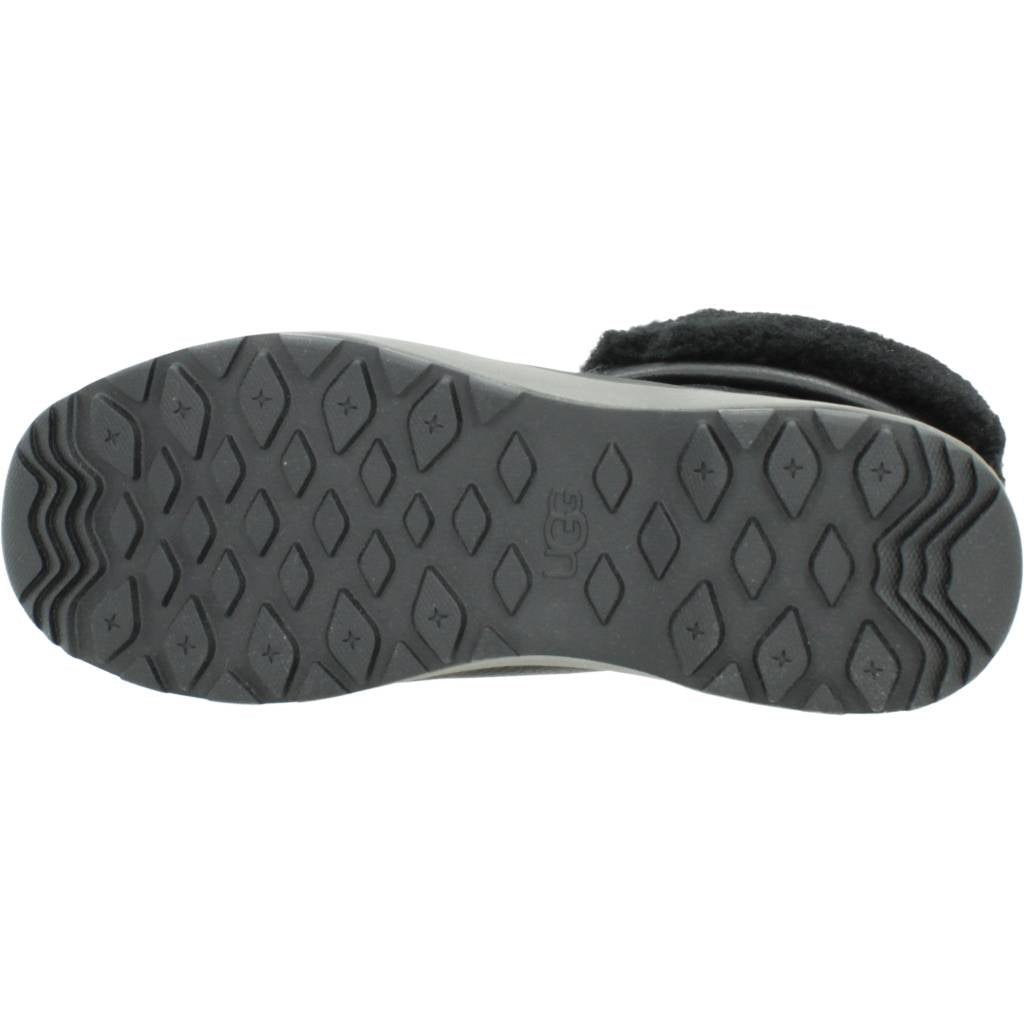 UGG UFF ADIRONDACK BOOT en color NEGRO (6)