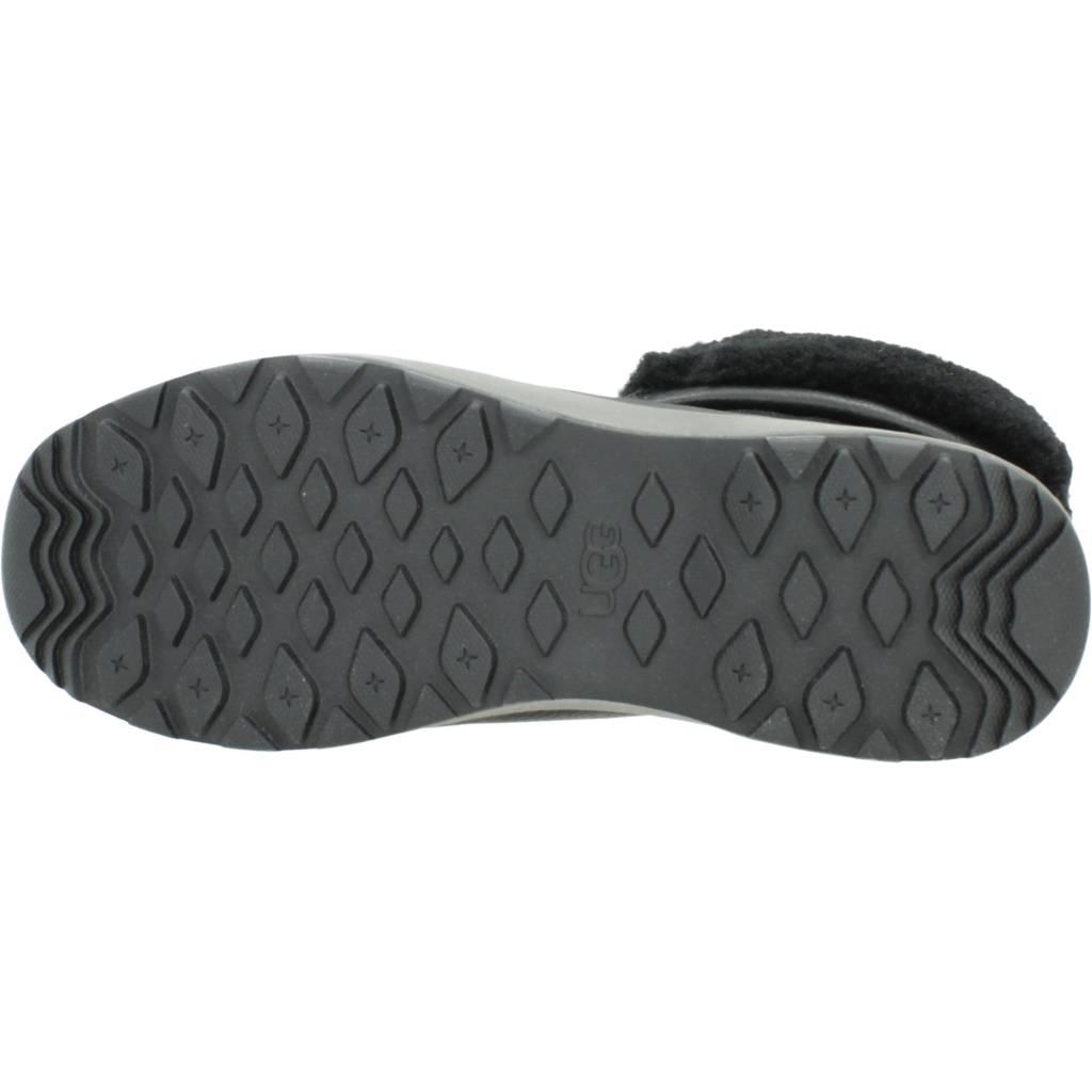 UGG UFF ADIRONDACK BOOT en color NEGRO (6)
