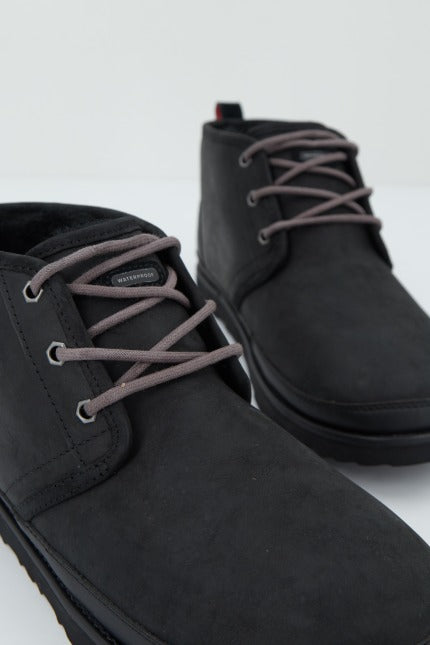 UGG NEUMEL WATERPROOF en color NEGRO (2)