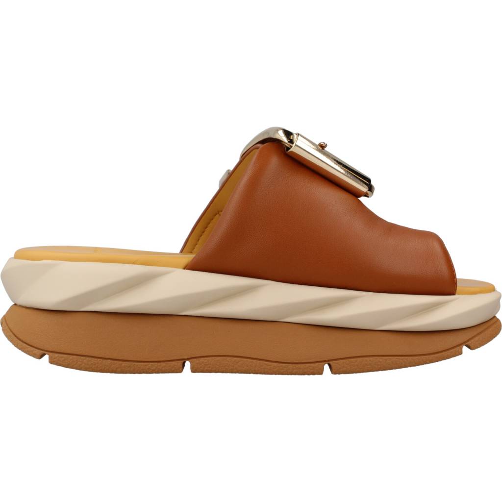 CCCCEES MELLOW GLOW en color MARRON (4)