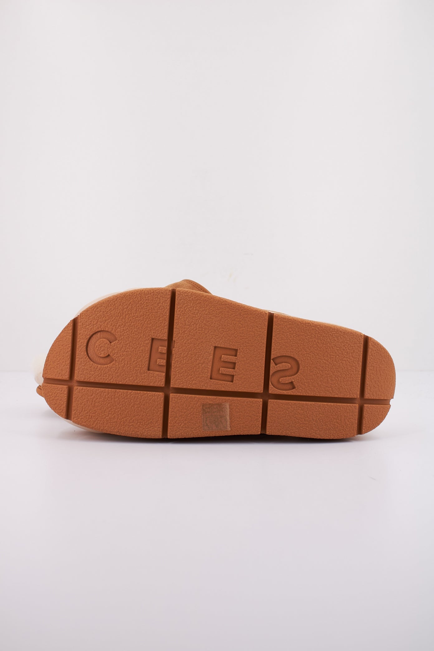 CCCCEES MELLOW PIN en color MARRON CLARO (5)