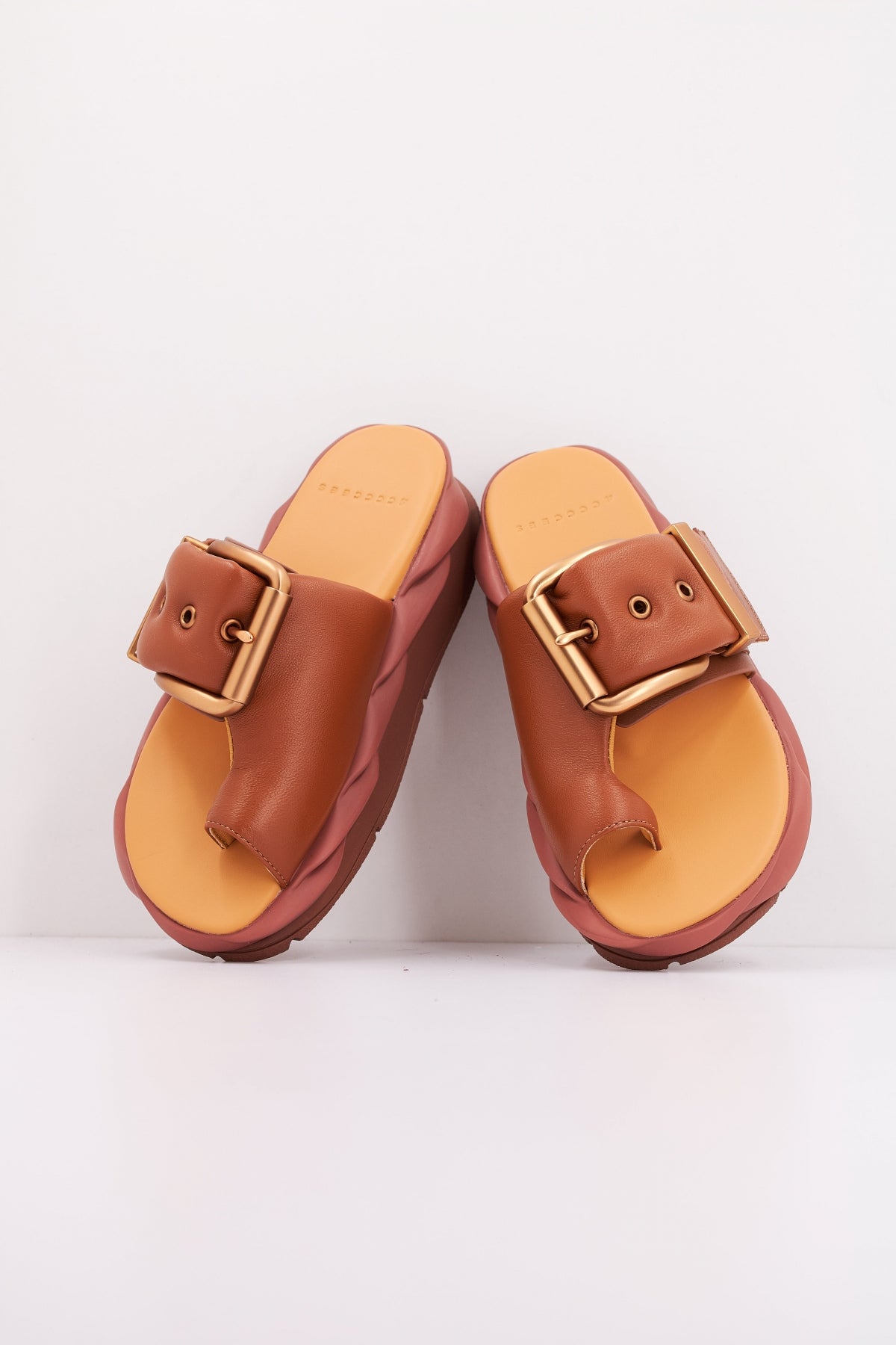 CCCCEES MELLOW GLOW en color MARRON (3)
