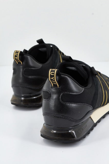 CRUYFF SUPERBIA en color NEGRO (3)
