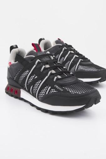 CRUYFF FEARIA HEX MONTSERRAT en color NEGRO (1)