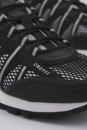 CRUYFF FEARIA HEX MONTSERRAT en color NEGRO (4)