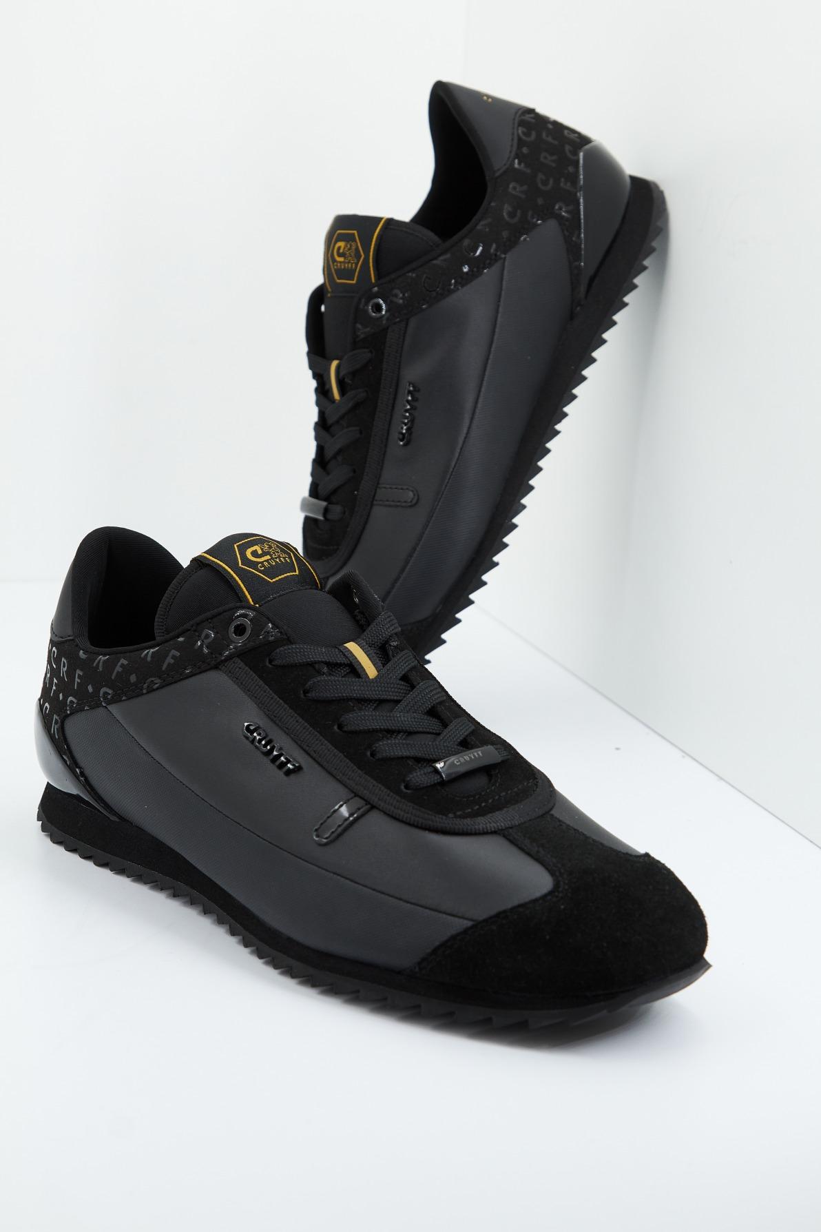 CRUYFF MONTANYA en color NEGRO (1)