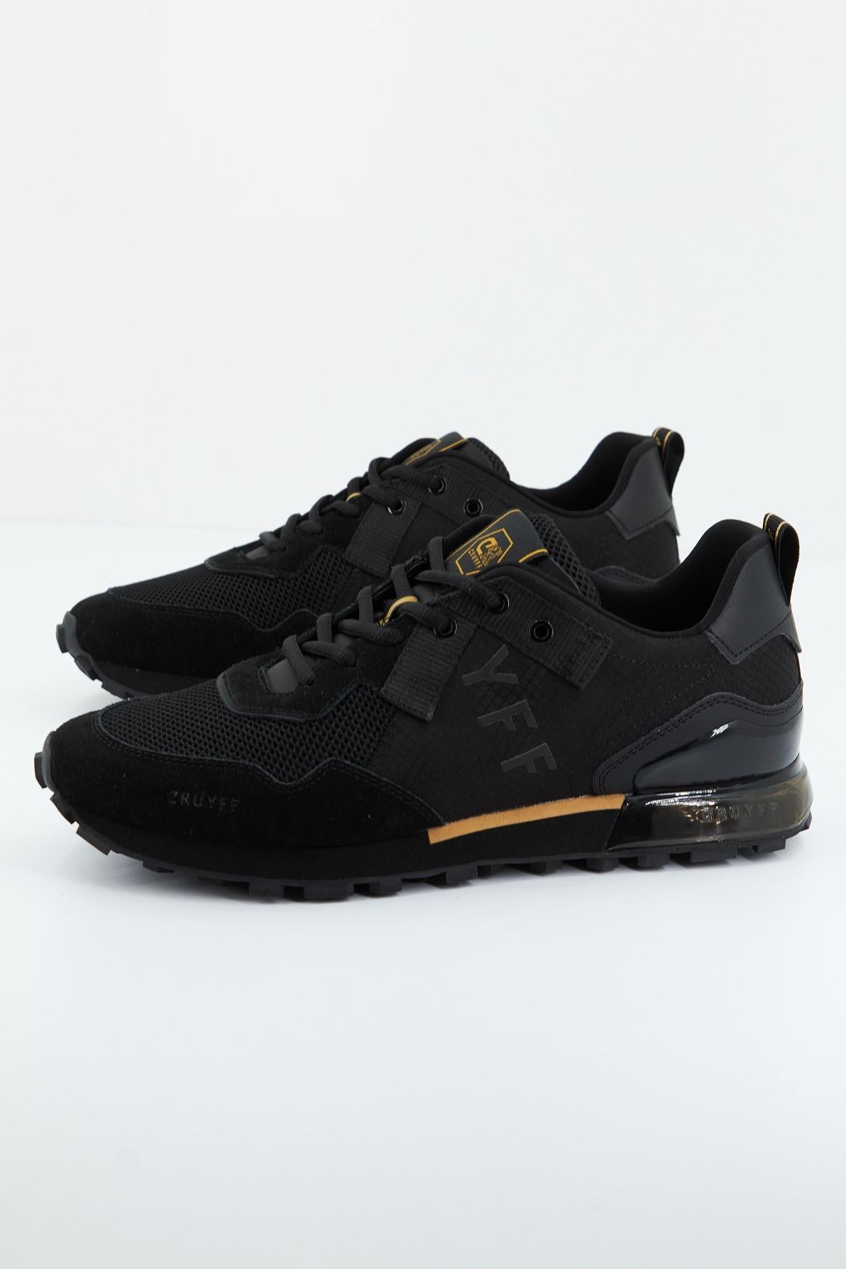 CRUYFF SUPERBIA en color NEGRO (2)