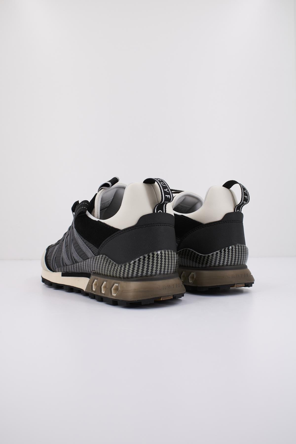 CRUYFF FEARIA HEX - TECH en color NEGRO (3)