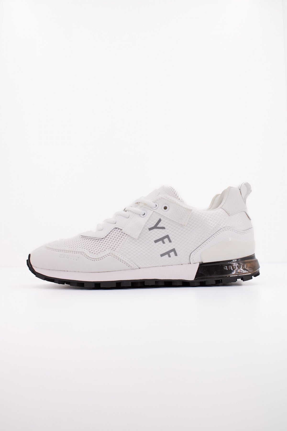 CRUYFF SUPERBIA en color BLANCO (1)