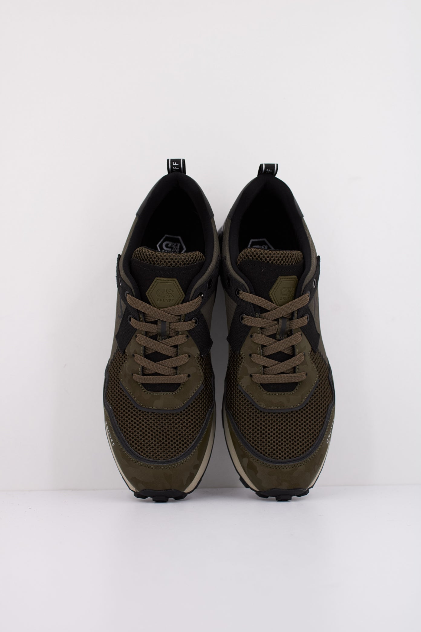 CRUYFF SUPERBIA en color VERDE (3)