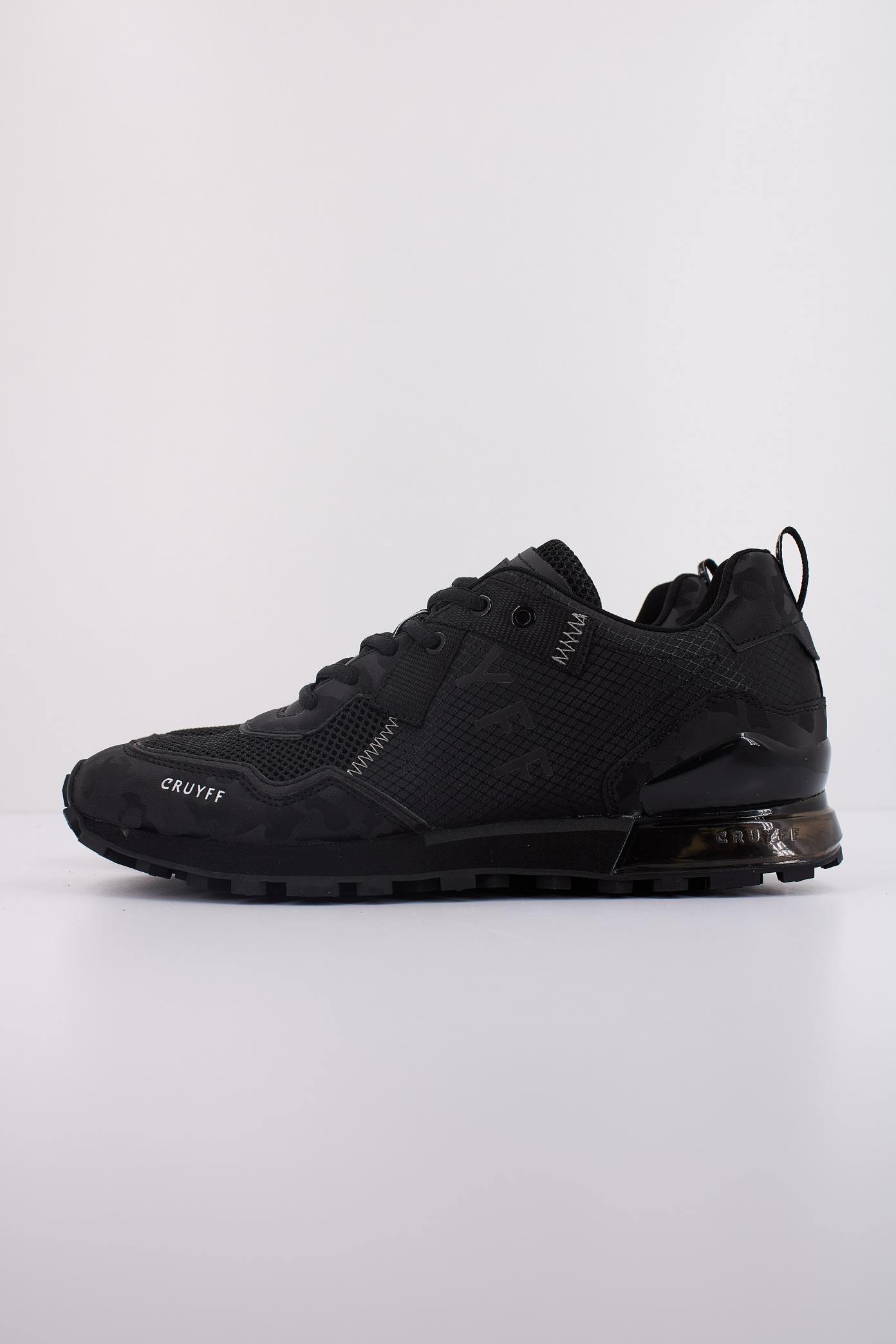 CRUYFF SUPERBIA HEX en color NEGRO (1)