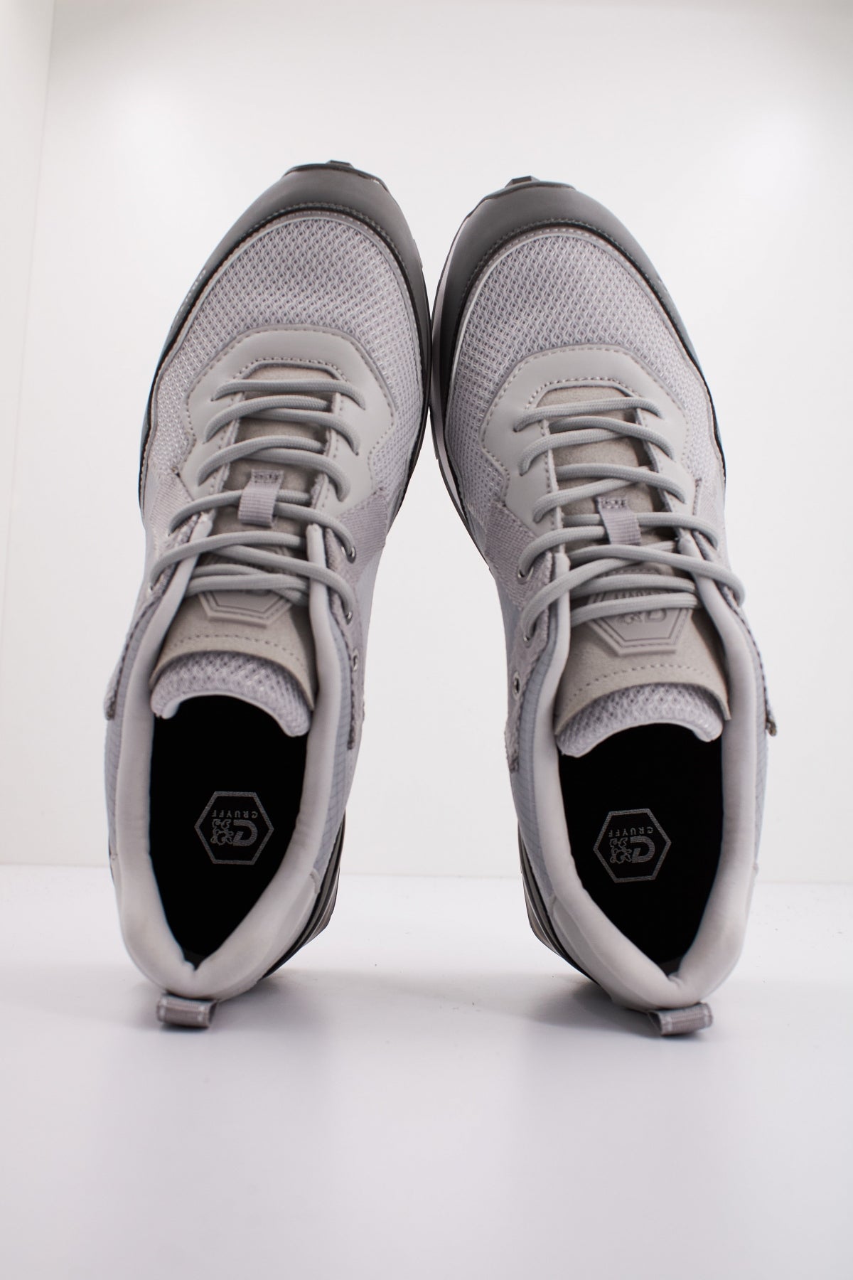 CRUYFF SUBERIBA en color GRIS (3)