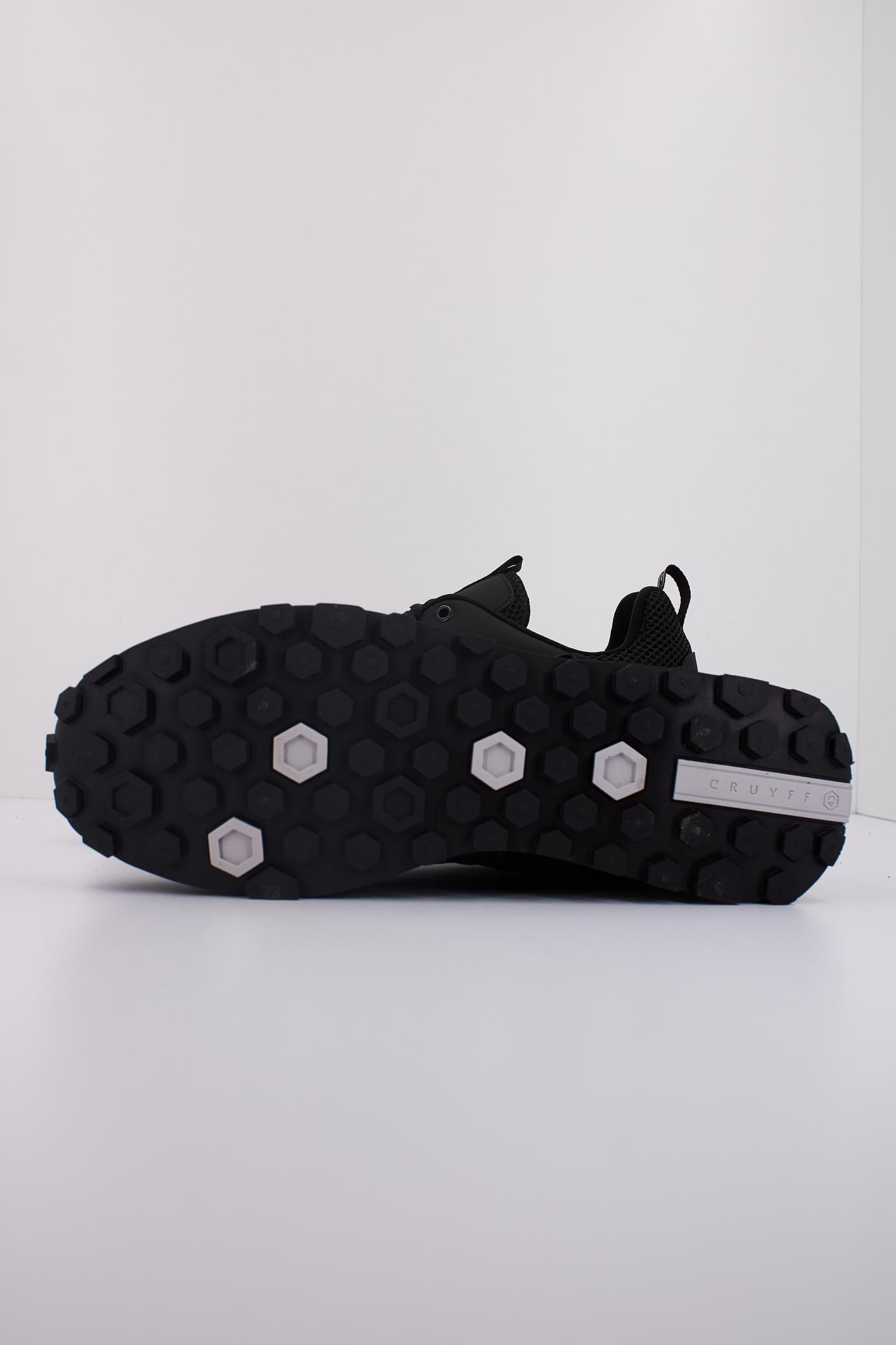 CRUYFF FEARIA en color NEGRO (5)
