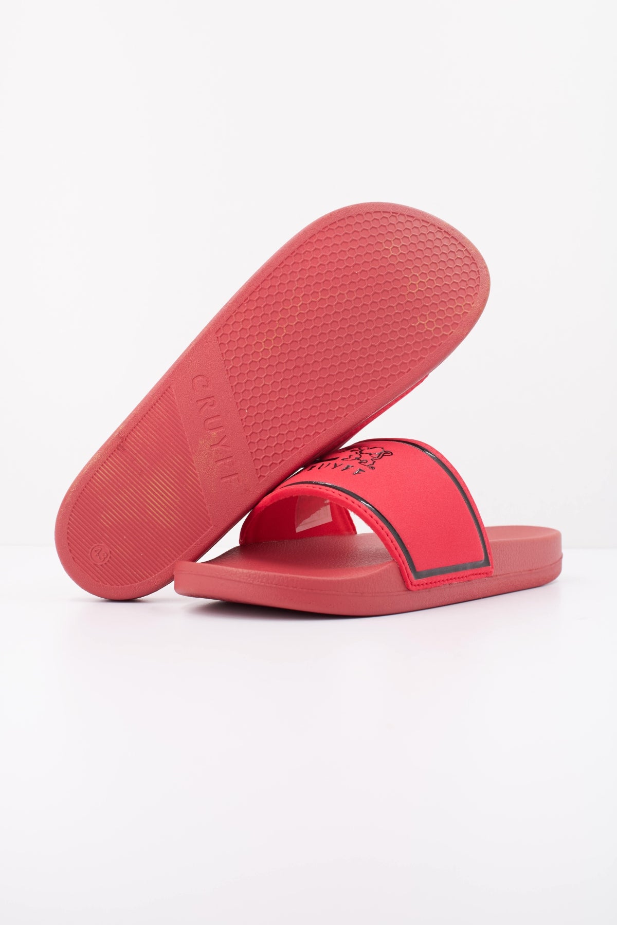 CRUYFF CC en color ROJO (5)