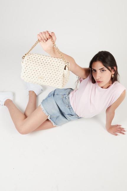 V VBSUU REA FLAP BAG en color BEIS (5)