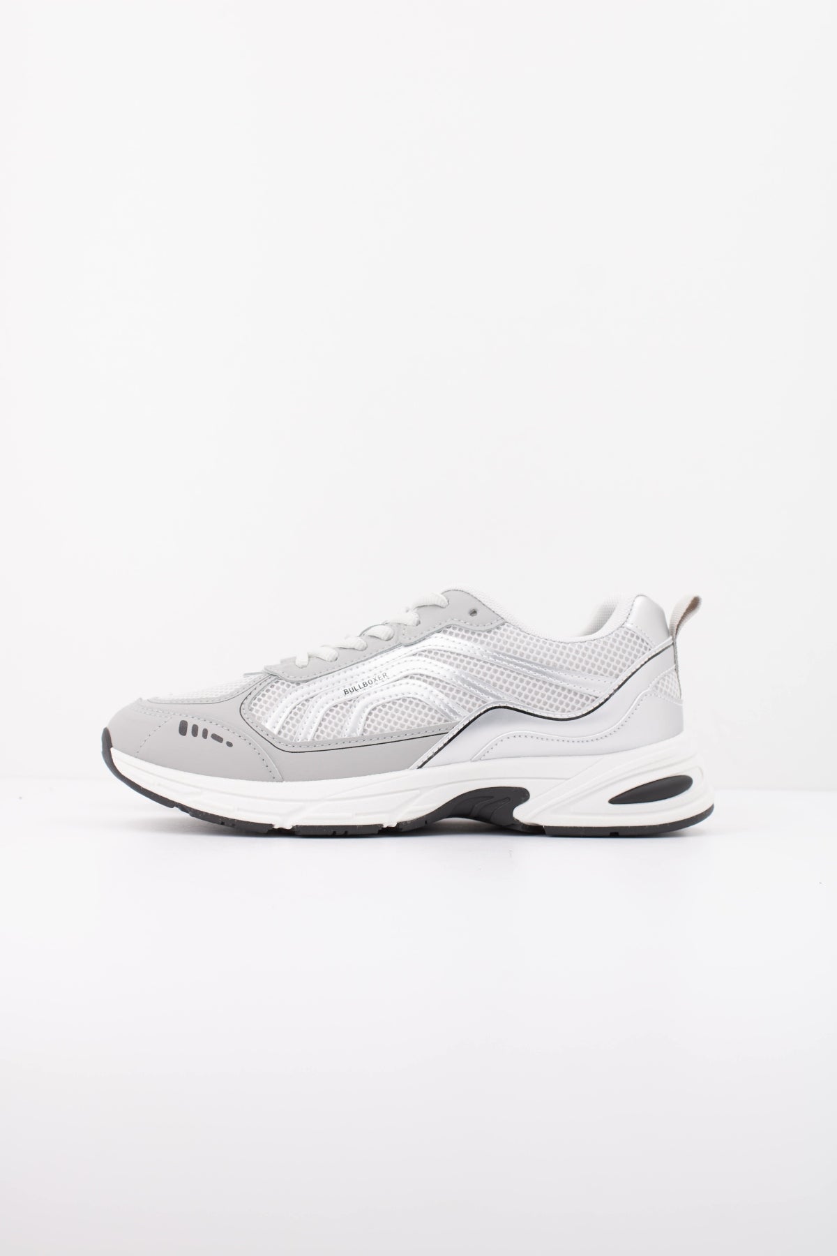 BULLBOXER YK RUNNER BB en color PLATA  (1)